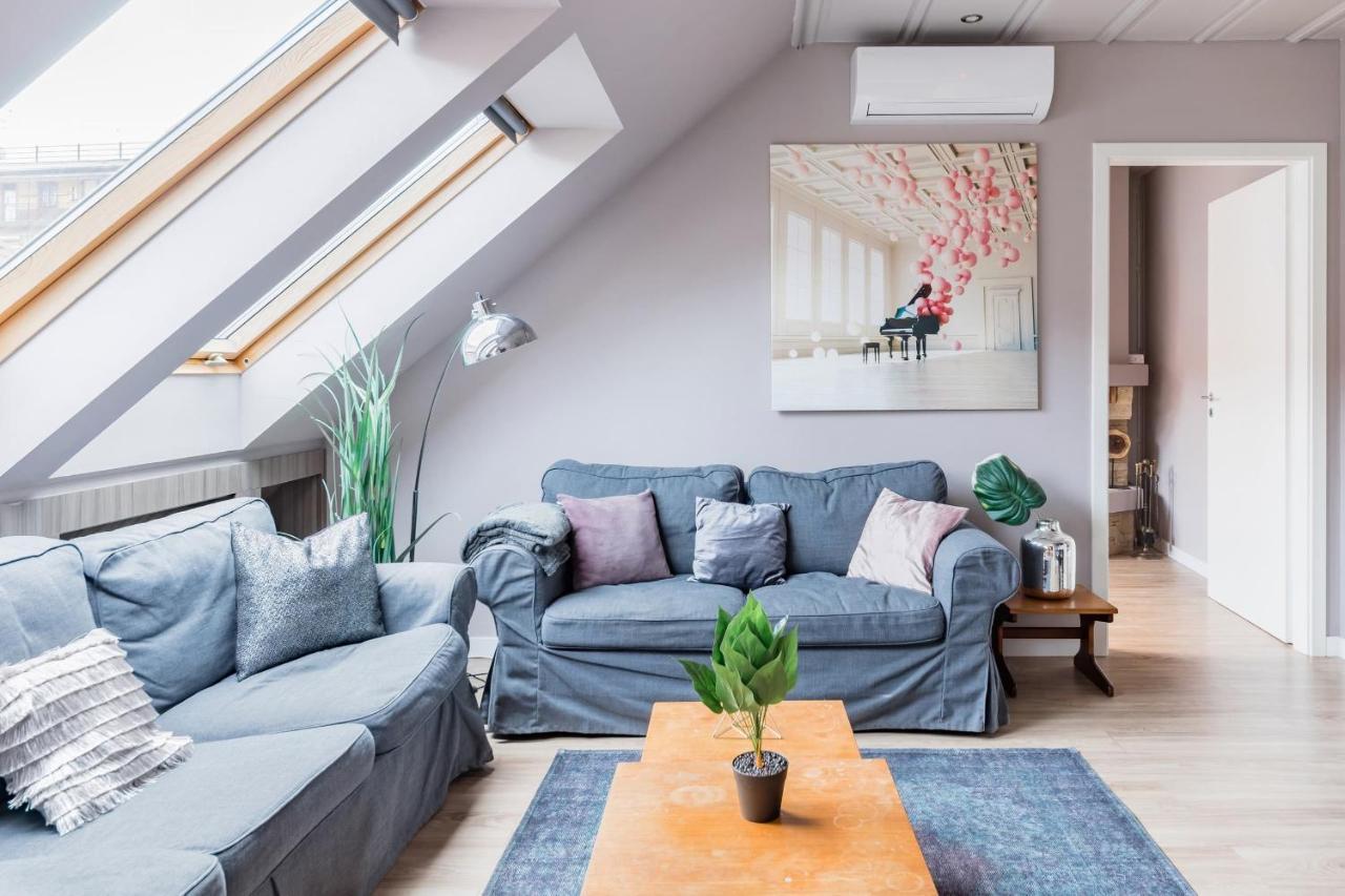 Sunny And Central Penthouse With Private Garage Budapest Exterior foto
