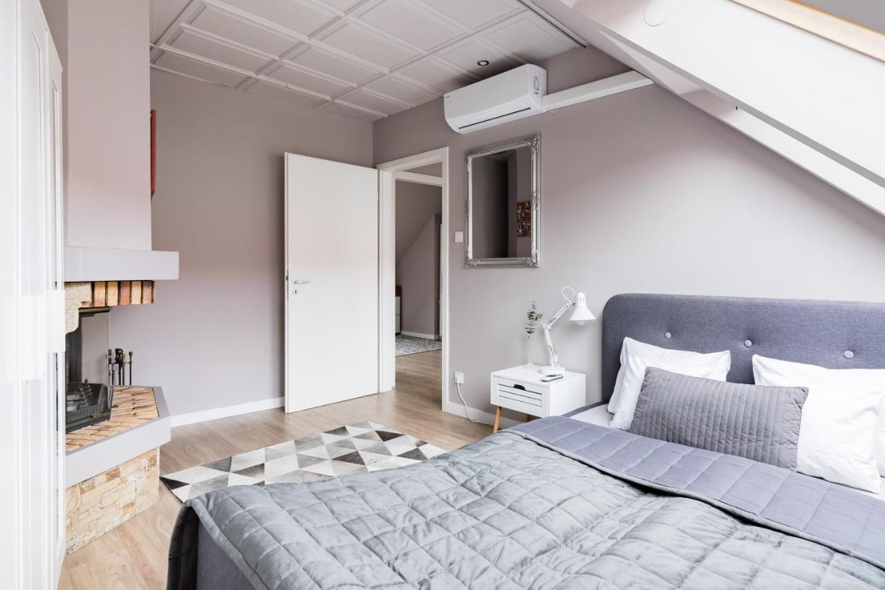 Sunny And Central Penthouse With Private Garage Budapest Exterior foto